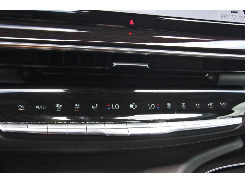 Used 2023 Cadillac Escalade Sport Platinum AWD/4WD image 25