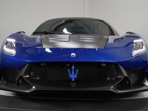 Used 2025 Maserati MC20 GT2 Stradale RWD image 16