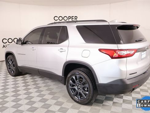Used 2021 Chevrolet Traverse RS image 23