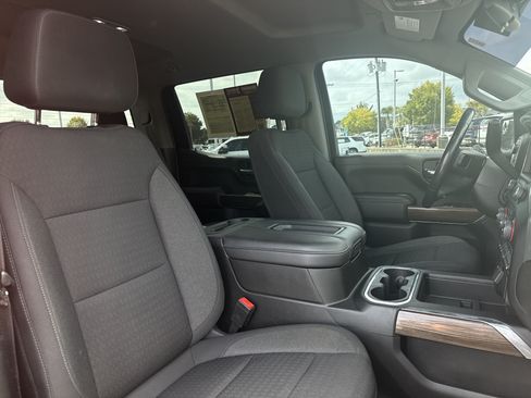 Used 2021 Chevrolet Silverado 1500 LT Trail Boss w/ Bed Protection Package AWD/4WD image 5