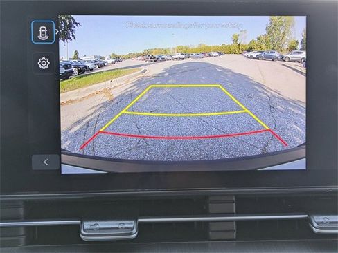 Certified 2025 Hyundai Kona SEL image 10