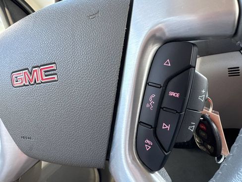 Used 2013 GMC Acadia SLT AWD/4WD image 27