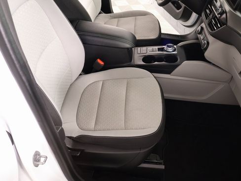 Used 2023 Ford Escape Active image 12
