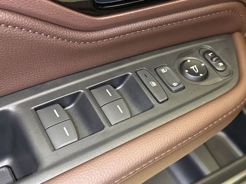 New 2026 Honda Odyssey Touring image 23