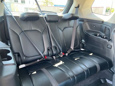 Used 2023 Honda Pilot EX-L image 16