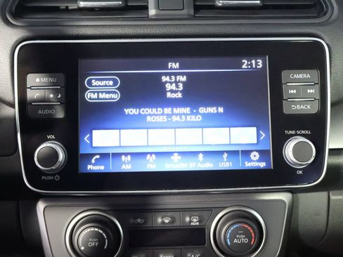 Used 2025 Nissan Leaf S FWD image 40
