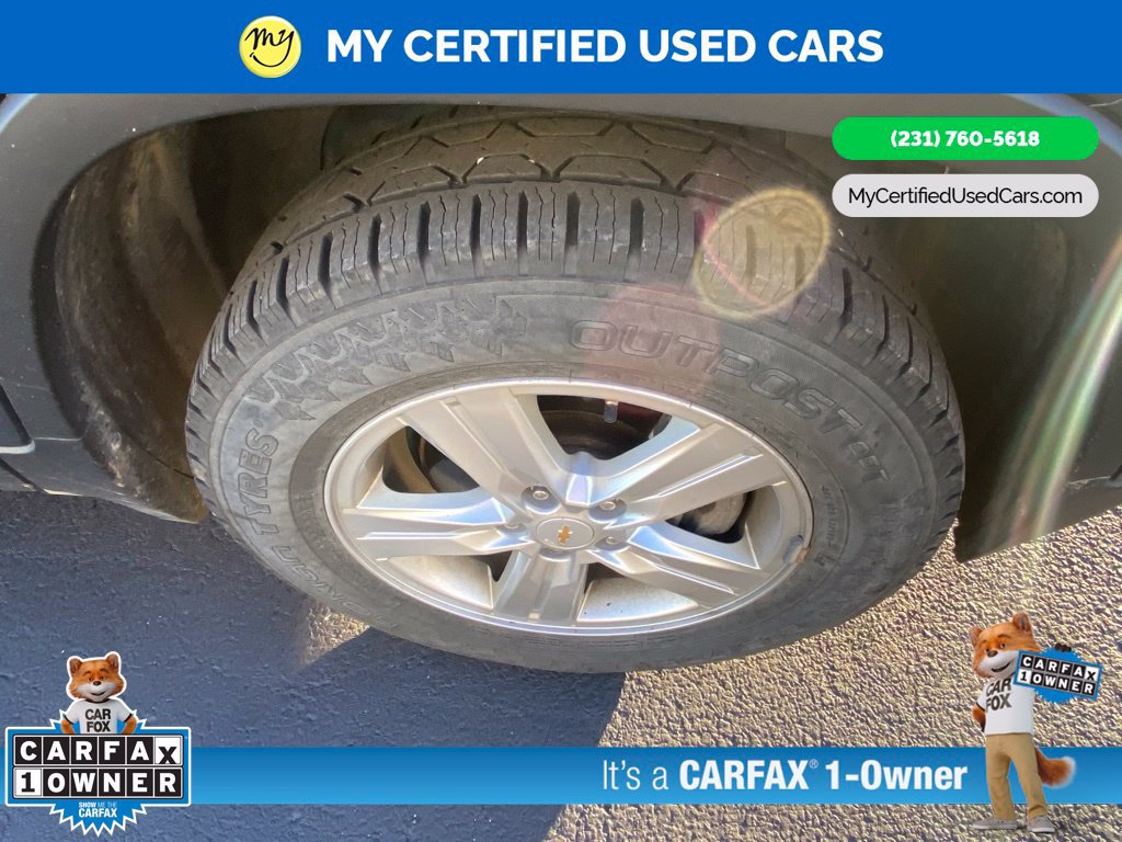 Used 2021 Chevrolet Trax LT w/ Premium Seat Package AWD/4WD image 25