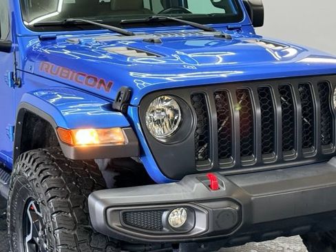 Used 2022 Jeep Gladiator Rubicon w/ Trailer Tow Package AWD/4WD image 2