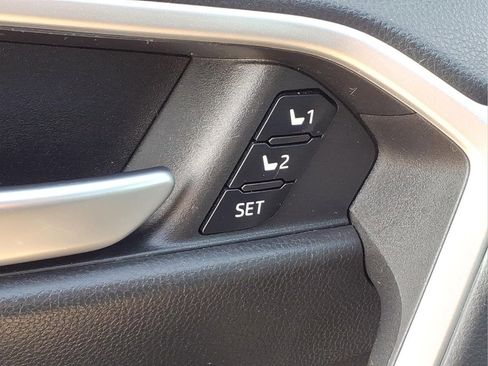 Used 2023 Toyota RAV4 XLE Premium FWD image 15