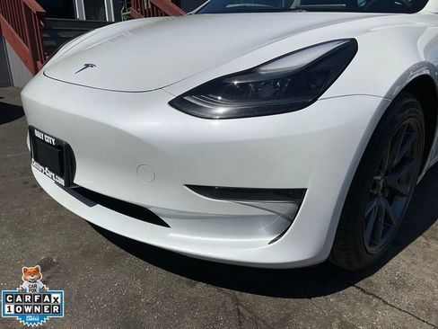 Used 2023 Tesla Model 3 Standard Range image 91