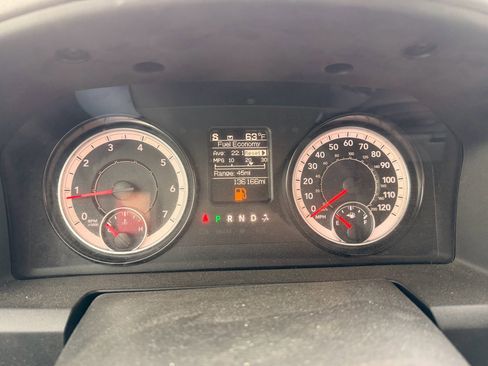Used 2017 RAM 1500 Classic SLT AWD/4WD image 9