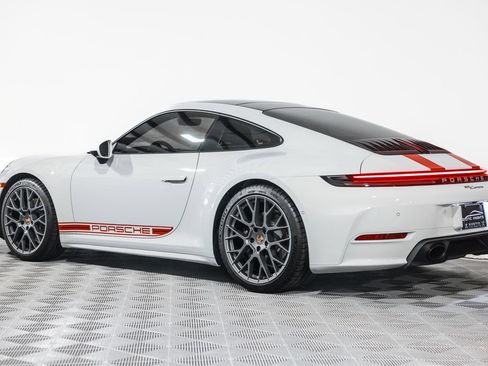 Used 2025 Porsche 911 Carrera RWD image 15