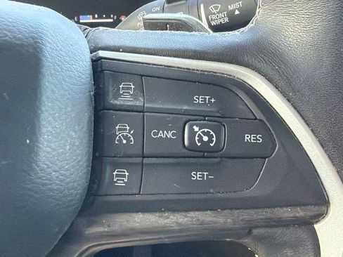 Used 2021 Jeep Grand Cherokee L Limited AWD/4WD image 22