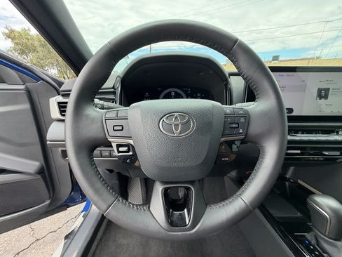 Used 2025 Toyota Camry XSE FWD image 16