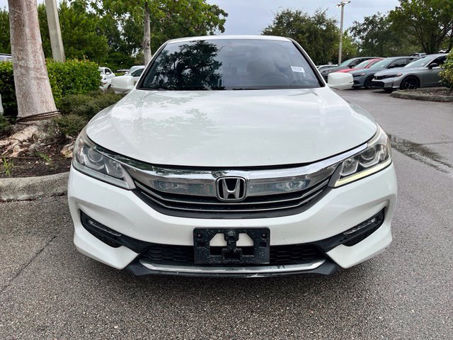 Used 2017 Honda Accord EX-L image 2