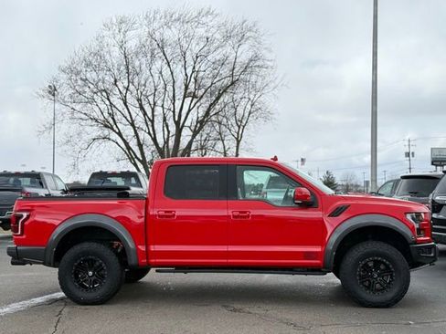 Used 2019 Ford F150 Raptor w/ Equipment Group 802A Luxury image 46