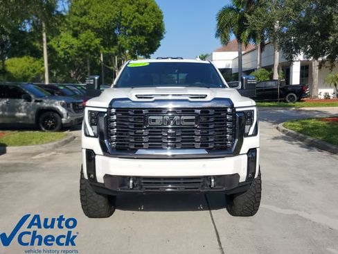 Used 2024 GMC Sierra 2500 Denali Ultimate w/ Max Trailering Package AWD/4WD image 6