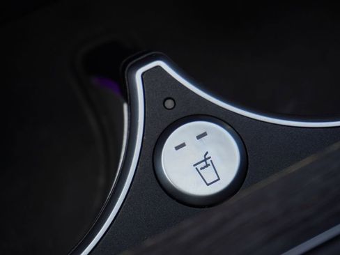 Used 2021 Mercedes-Benz GLE 350 4MATIC image 19