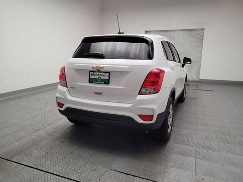 Used 2018 Chevrolet Trax LS FWD image 7