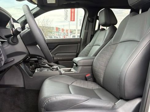 Certified 2025 Toyota Tacoma TRD Off-Road w/ TRD Off Road Premium Package AWD/4WD image 21