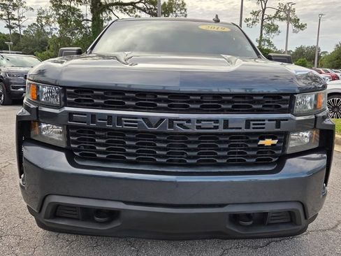 Used 2019 Chevrolet Silverado 1500 Custom w/ Custom Value Package RWD image 3