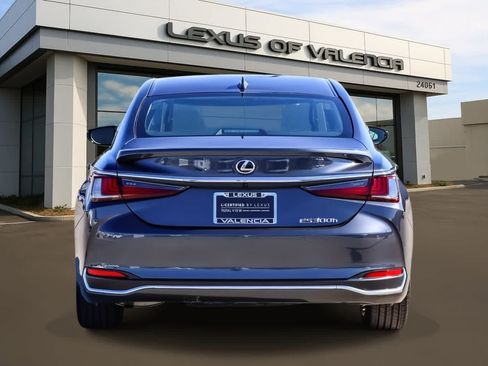 Certified 2025 Lexus ES 300h w/ Accessory Package (Z1) FWD image 3