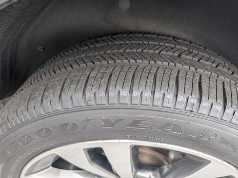 Used 2019 Ford Expedition XLT w/ Equipment Group 202A RWD image 42