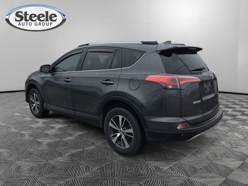 Used 2018 Toyota RAV4 XLE image 3