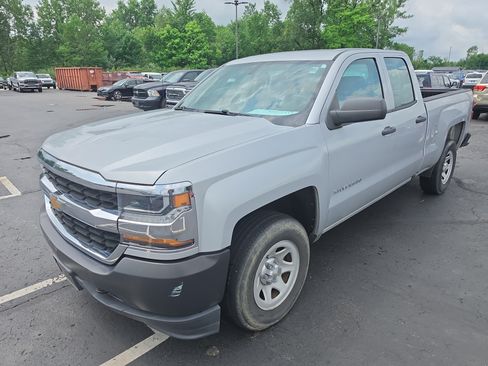 Used 2017 Chevrolet Silverado 1500 W/T AWD/4WD image 7
