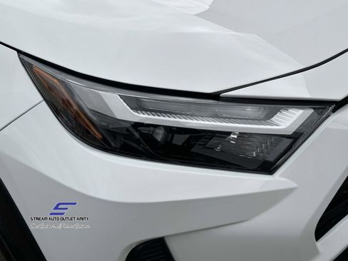 Used 2024 Toyota RAV4 XLE image 11