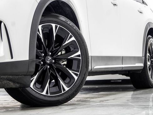 Used 2024 MAZDA CX-90 Plug-In Hybrid w/ Premium Plus AWD/4WD image 3