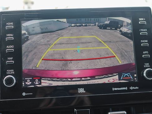 Used 2022 Toyota Camry XLE w/ Navigation Upgrade Package FWD image 25