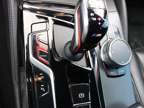 Certified 2023 BMW M5 image 16