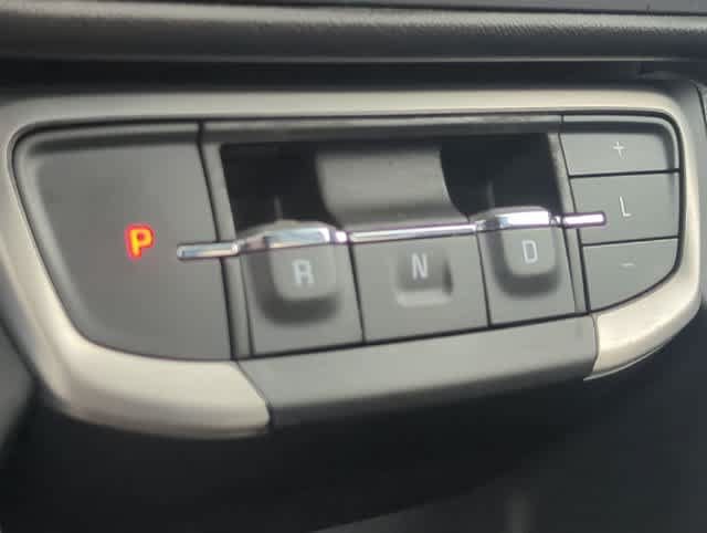 Used 2024 GMC Terrain SLT AWD/4WD image 23