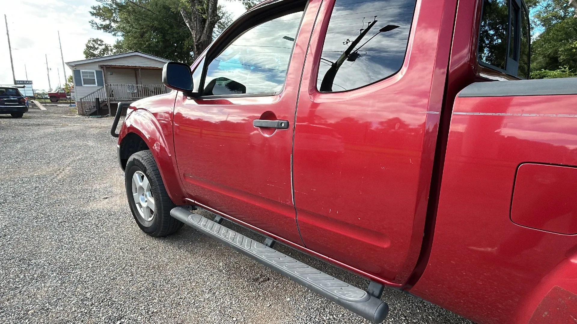 Used 2007 Nissan Frontier SE w/ SE Value Truck Pkg RWD image 11