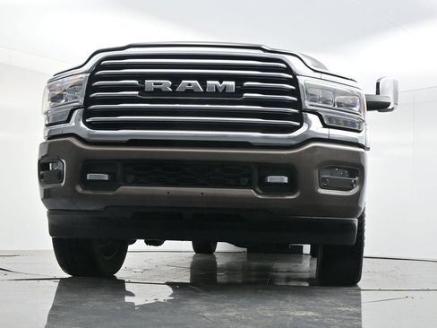 Used 2022 RAM 3500 Limited AWD/4WD image 39