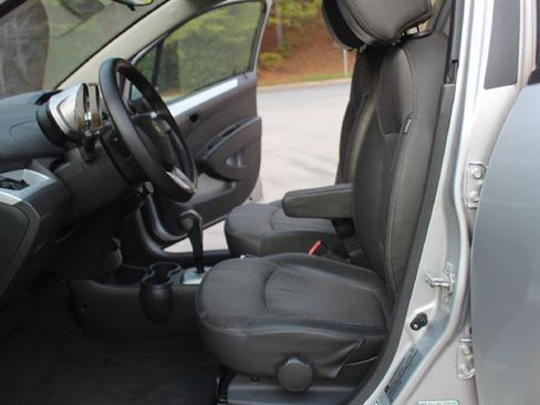 Used 2015 Chevrolet Spark LT FWD image 10