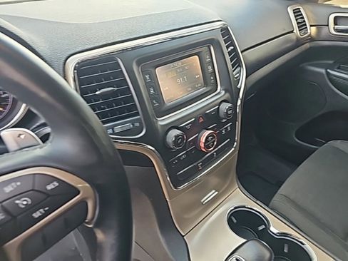 Used 2014 Jeep Grand Cherokee Laredo image 22