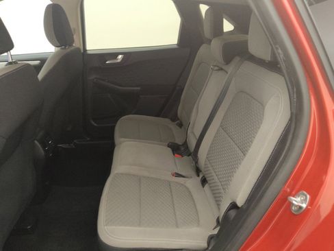 Used 2020 Ford Escape SE FWD image 18