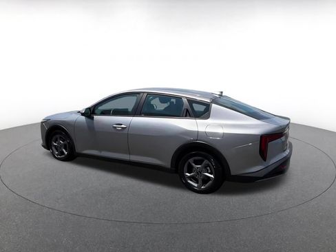 Used 2025 Kia K4 FWD image 10