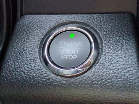 Certified 2021 Ford F350 Platinum image 29