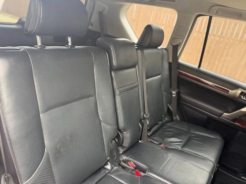 Used 2012 Lexus GX 460 w/ Comfort Plus Pkg AWD/4WD image 24