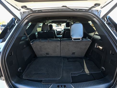Used 2025 Ford Explorer ST AWD/4WD image 16