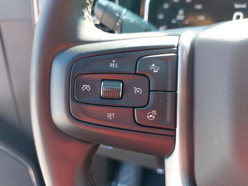 Used 2023 GMC Sierra 1500 SLT w/ SLT Premium Package AWD/4WD image 16