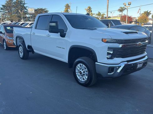 Used 2025 Chevrolet Silverado 2500 LT w/ Safety Package image 22