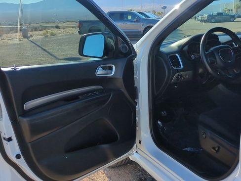 Used 2019 Dodge Durango SXT image 11