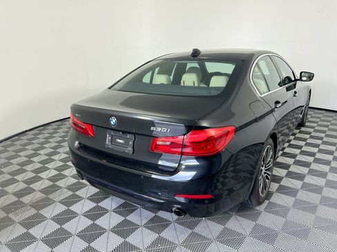 Used 2017 BMW 530i xDrive AWD/4WD image 3