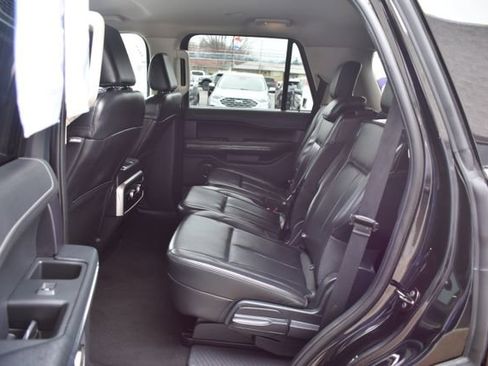 Used 2024 Ford Expedition XLT AWD/4WD image 38