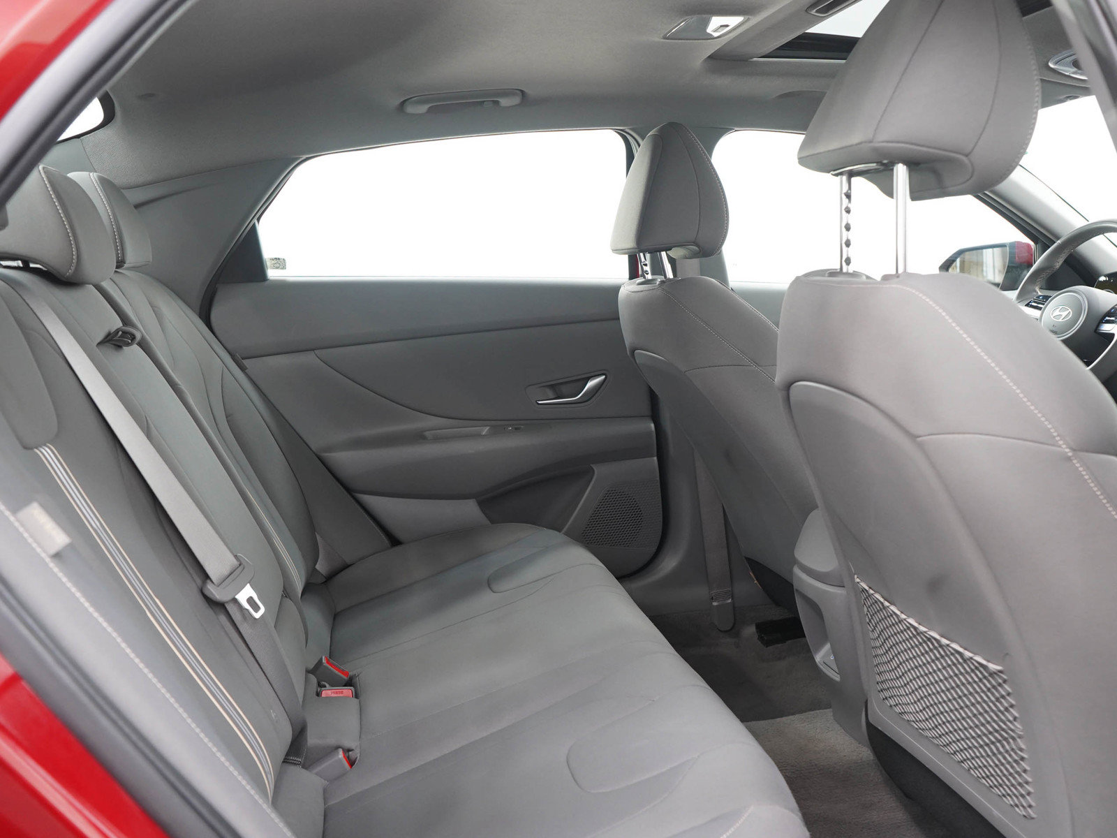 Used 2025 Hyundai Elantra SEL FWD image 12