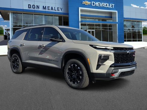 New 2027 Chevrolet Traverse Z71 w/ Driver Confidence Package AWD/4WD image 1